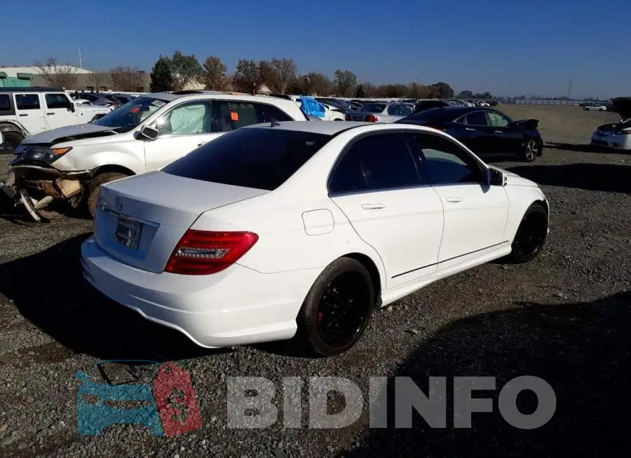 WDDGF4HB6EA961932 Photo# 3
