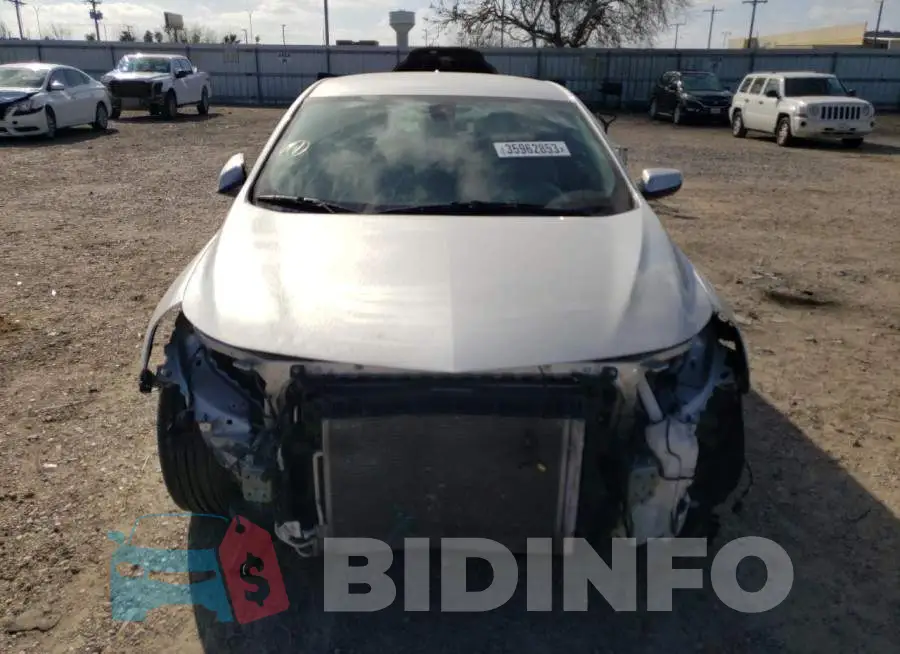 1G1ZD5ST4JF143833 Photo# 5