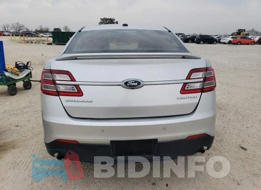 1FAHP2F82FG118693 Photo# 6
