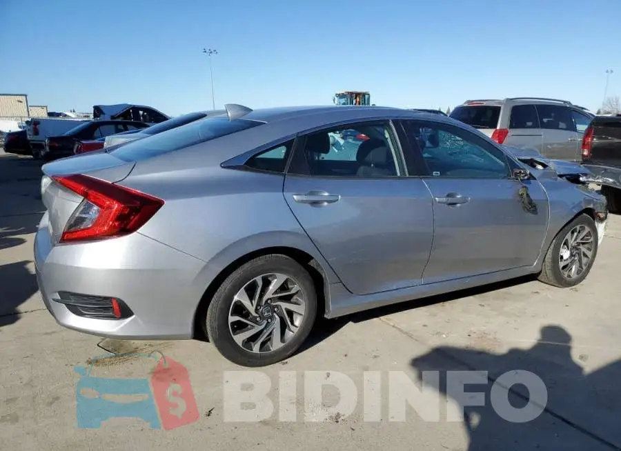 19XFC2F83HE218382 Photo# 3