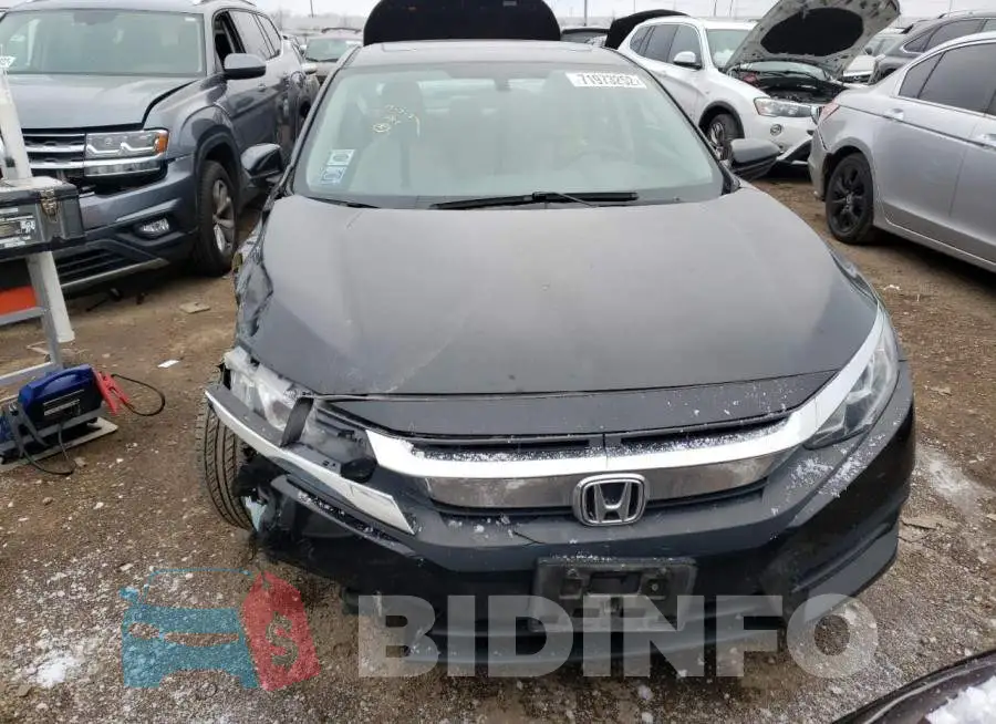 19XFC2F72HE013398 Photo# 5