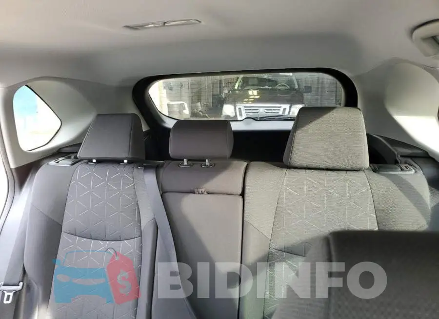2T3W1RFV8MC102020 Photo# 10