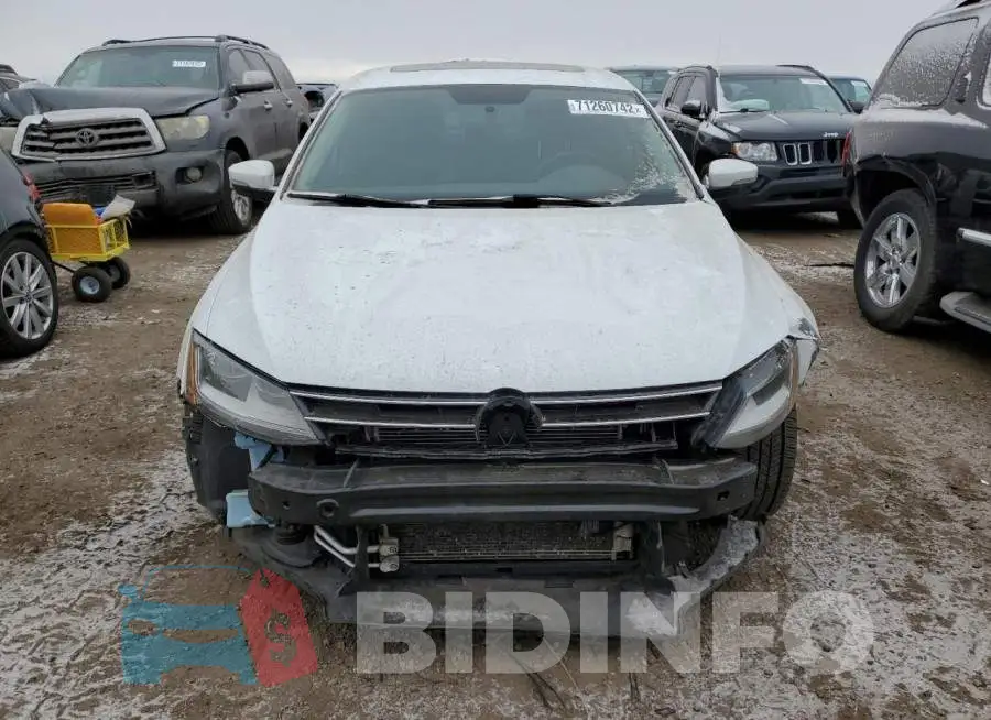 3VWDB7AJ8HM335377 Photo# 5