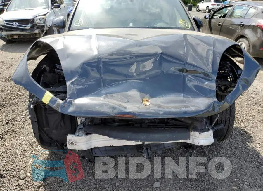 WP1AA2A54MLB16439 Photo# 9