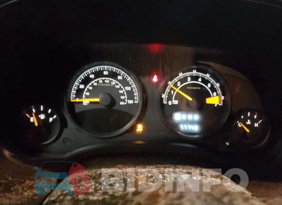 1C4NJPFB1HD133231 Photo# 9