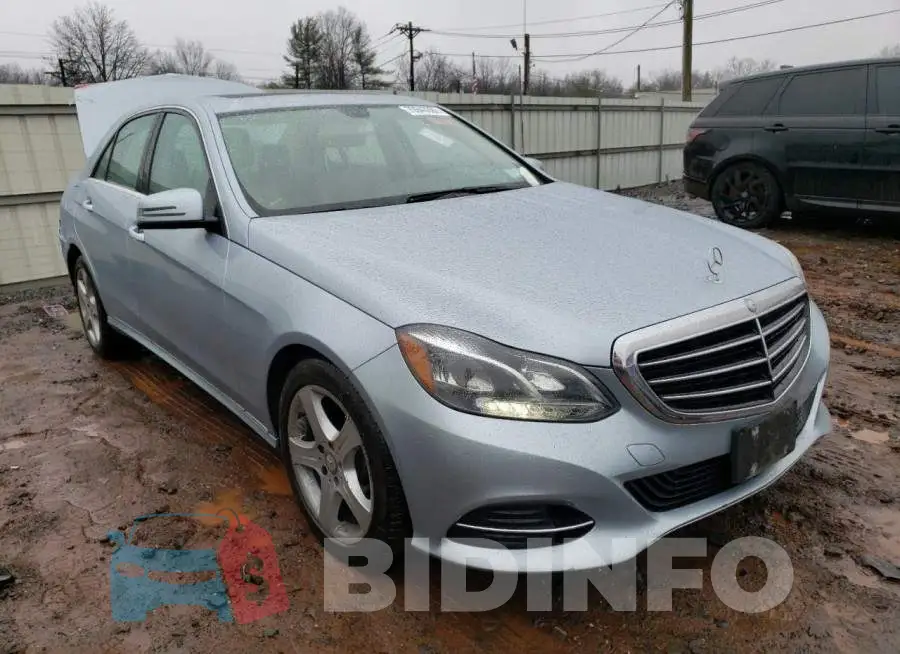 WDDHF8JB7GB170571 Photo# 4