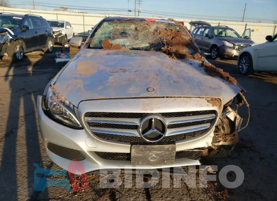 WDDWF4KB8GR148388 Photo# 5