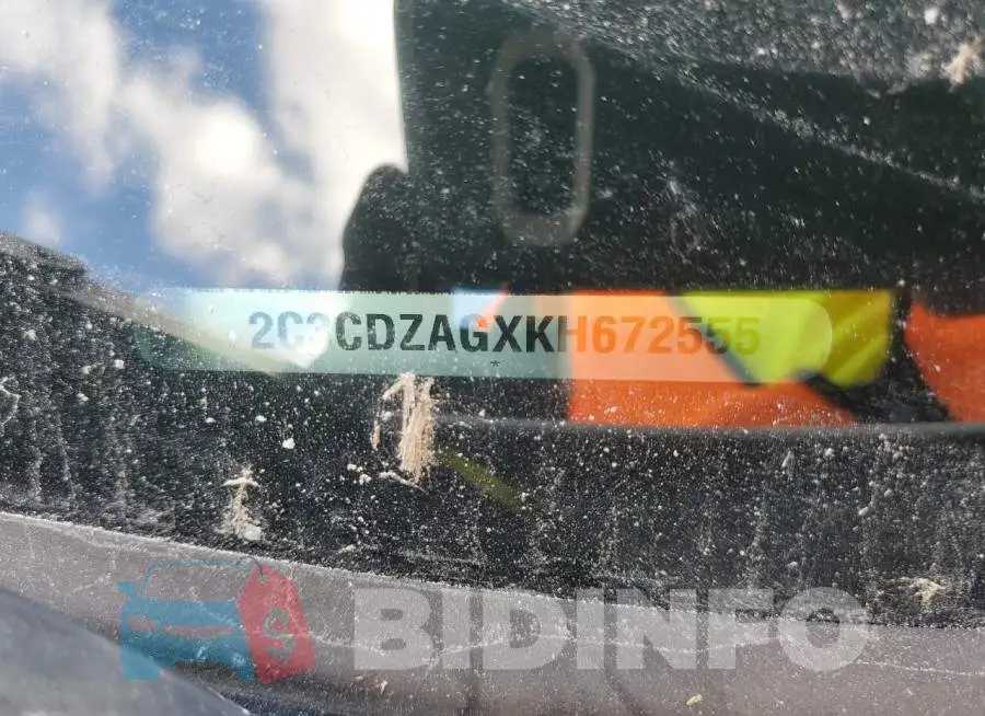 2C3CDZAGXKH672555 Photo# 13