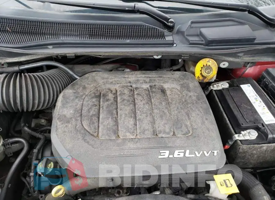 2C4RC1JGXGR233089 Photo# 12