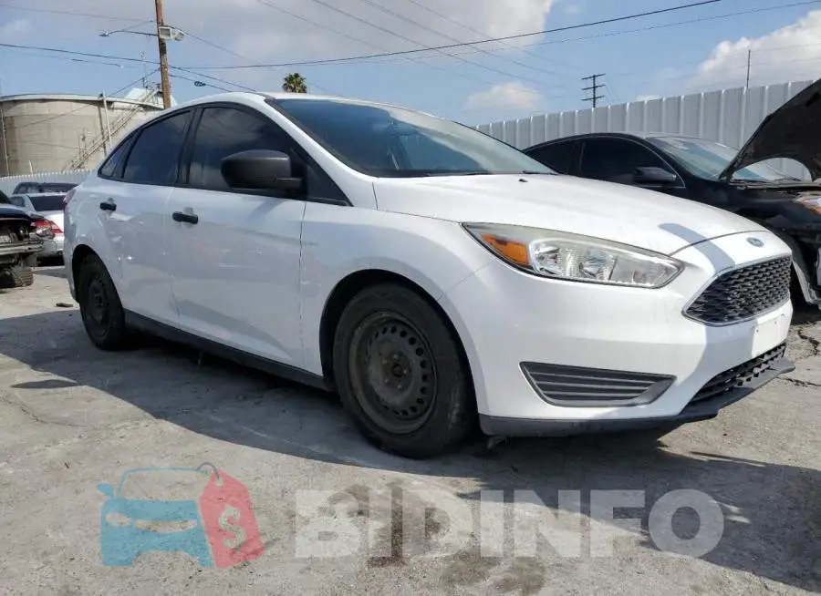1FADP3E26FL335947 Photo# 4