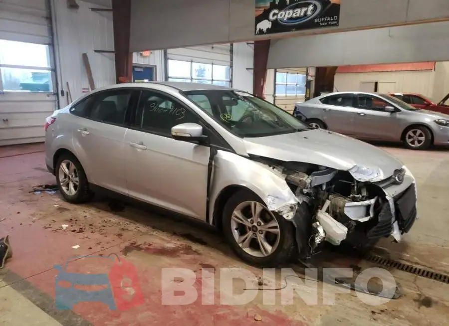 1FADP3F28EL370423 Photo# 4