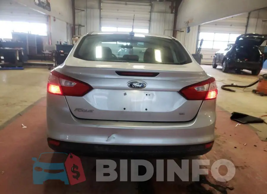 1FADP3F28EL370423 Photo# 6