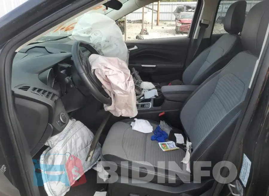 1FMCU0GD2KUB74945 Photo# 7