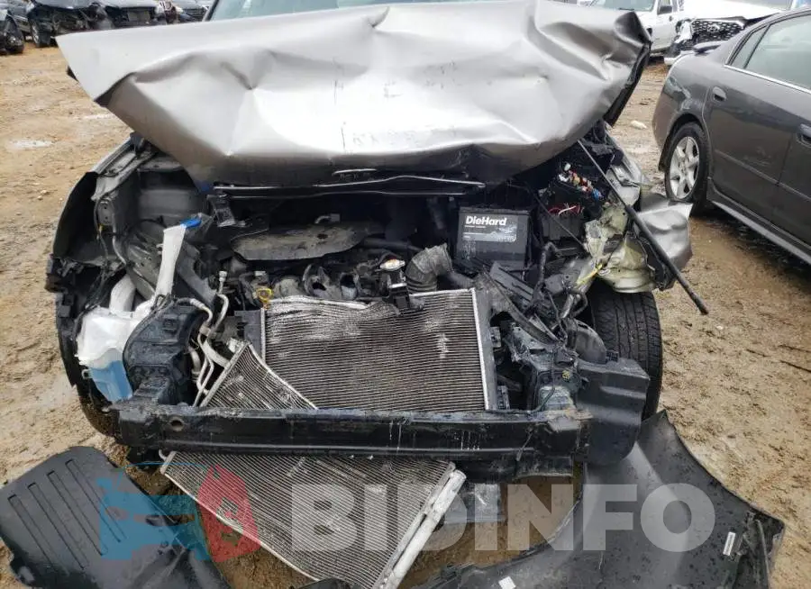 KNDJN2A2XF7111821 Photo# 9