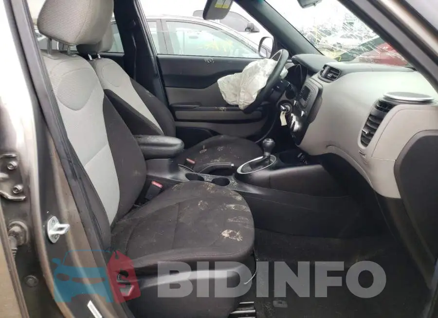 KNDJN2A2XF7111821 Photo# 5