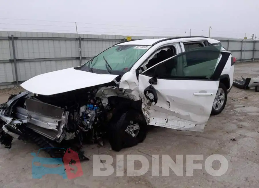 2T3P1RFV3MC150268 Photo# 1