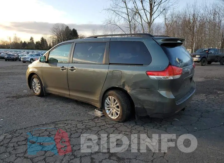 5TDYK3DCXES452335 Photo# 2