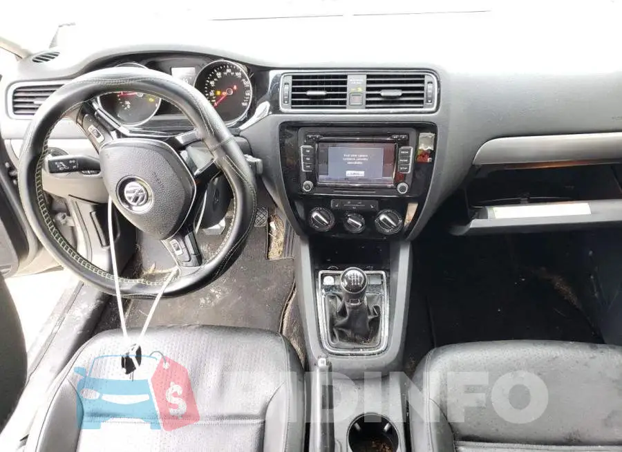 3VW3A7AJ3FM401748 Photo# 8