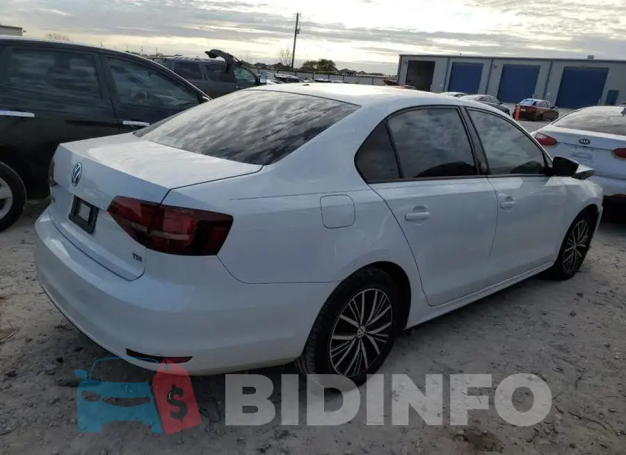 3VWDB7AJ0JM223873 Photo# 3