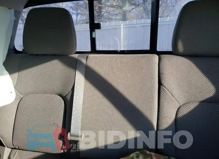 1N6ED0EB2LN724183 Photo# 10