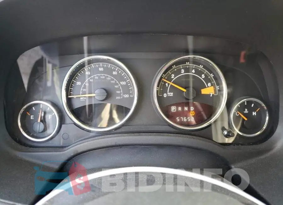 1C4NJCEB2FD178430 Photo# 9