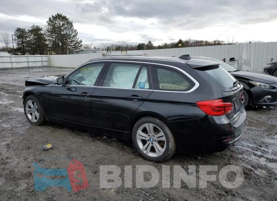 WBA8J1C55GK710844 Photo# 2