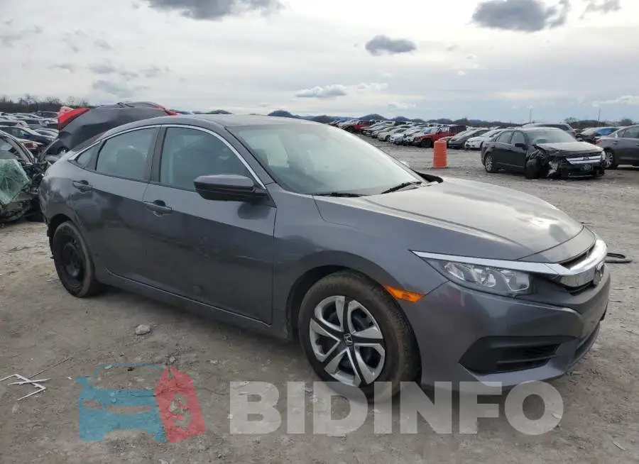 19XFC2F56HE010423 Photo# 4