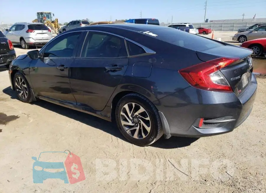 19XFC2F72GE003811 Photo# 2