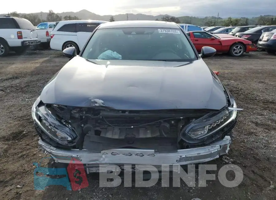 1HGCV2F52JA031583 Photo# 5