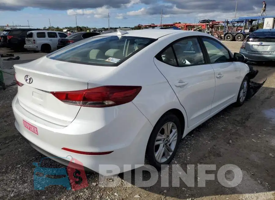 5NPD84LF2HH137828 Photo# 3
