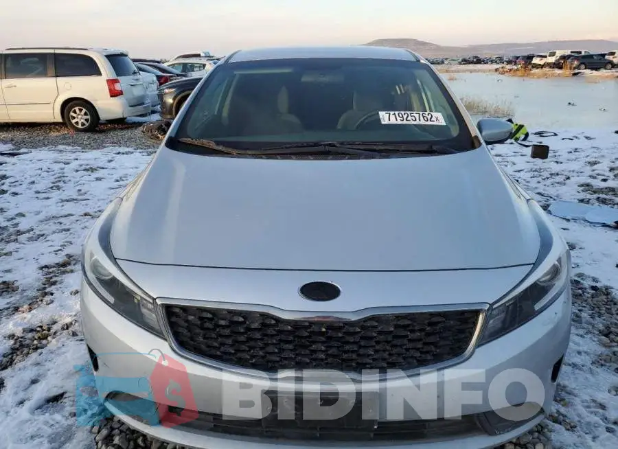 3KPFL4A79HE030833 Photo# 5