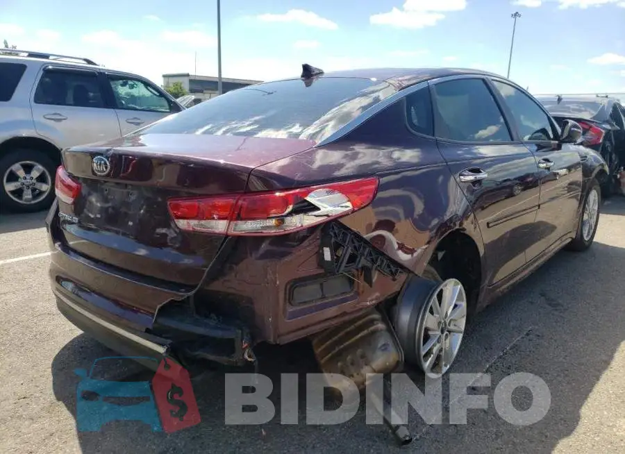 5XXGT4L35JG235562 Photo# 4