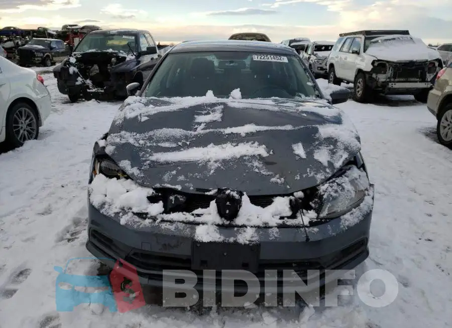 3VW2B7AJXHM286318 Photo# 5