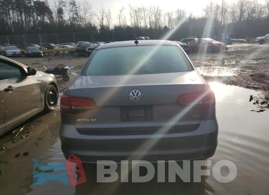 3VWD67AJ2GM410304 Photo# 6
