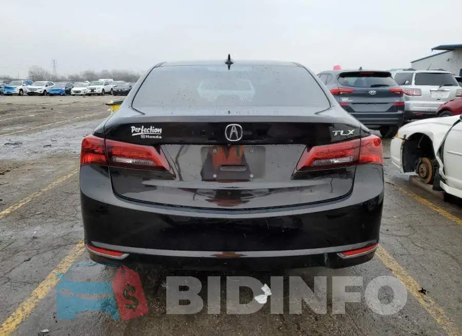 19UUB2F33FA025388 Photo# 6