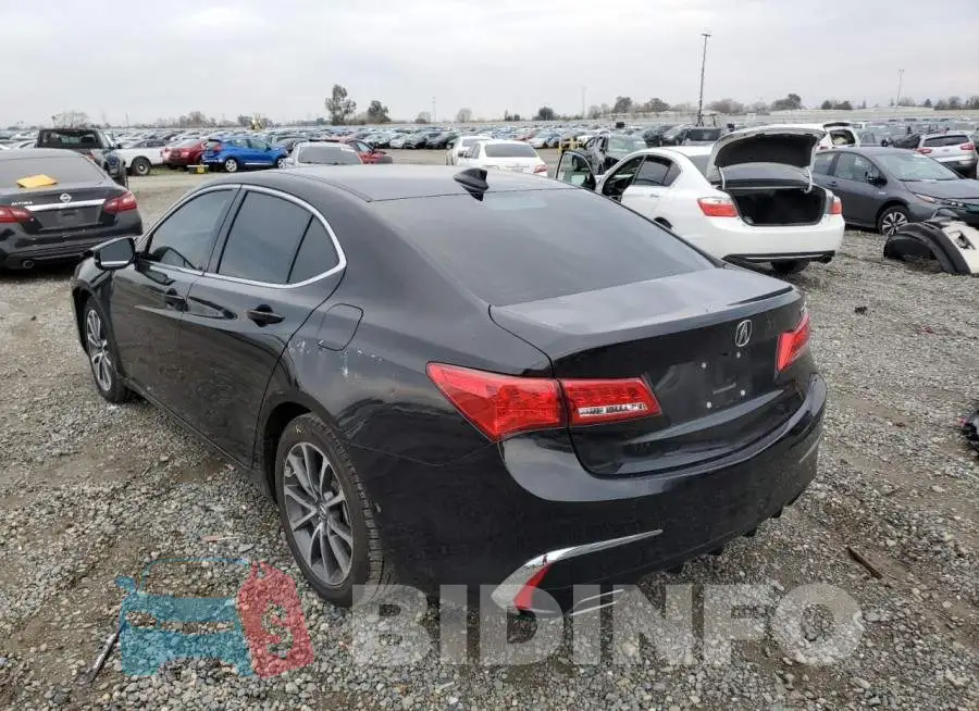 19UUB2F35LA002268 Photo# 2
