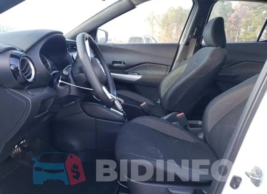 3N1CP5CU3JL531382 Photo# 7