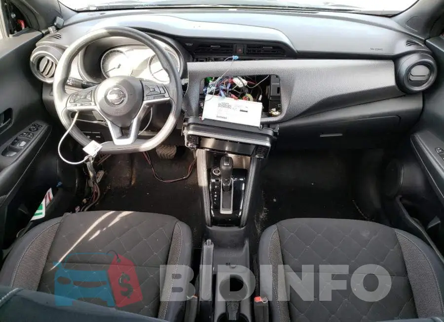 3N1CP5CU3JL541345 Photo# 8