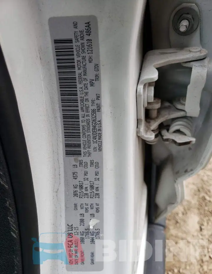 1C4NJDEB4GD632586 Photo# 10