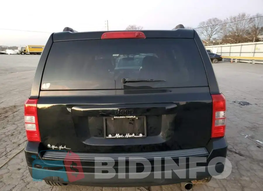 1C4NJPBA1ED697082 Photo# 6