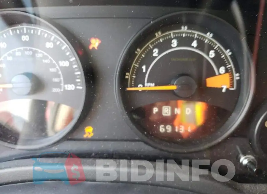 1C4NJPBB9FD341277 Photo# 8