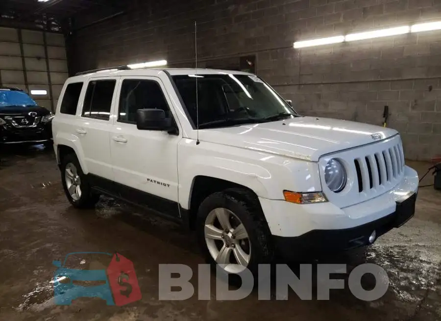 1C4NJPFB3ED853755 Photo# 4