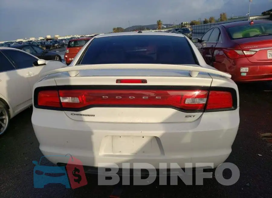 2C3CDXHG6EH279358 Photo# 6
