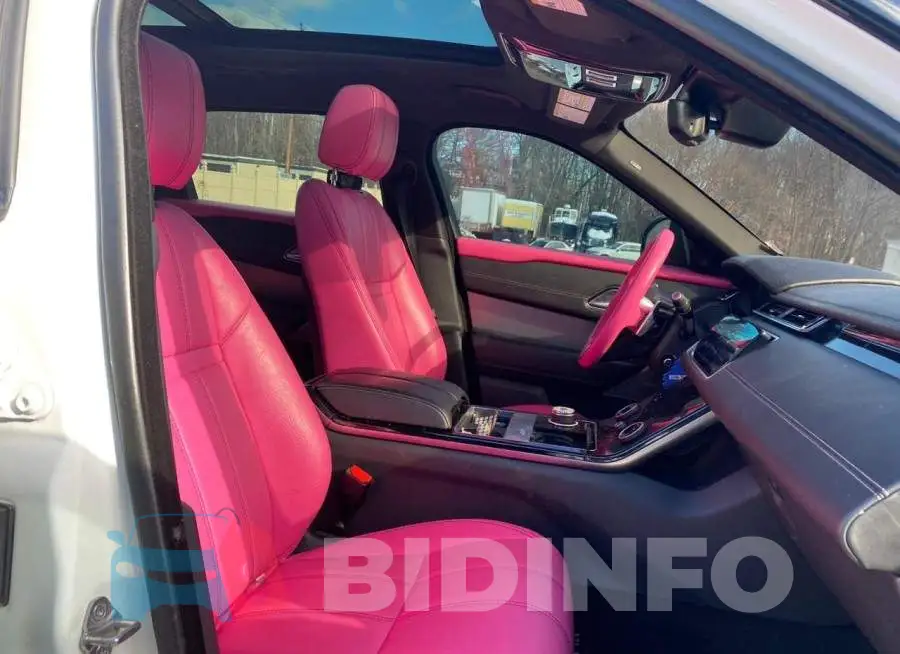 SALYL2RX7JA743376 Photo# 6