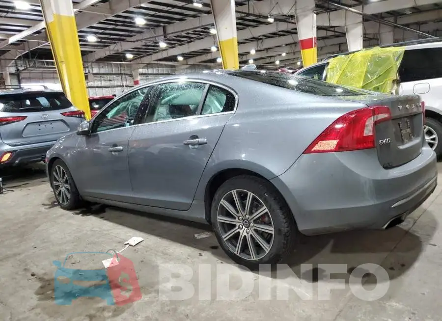 LYV402TM2HB141405 Photo# 2