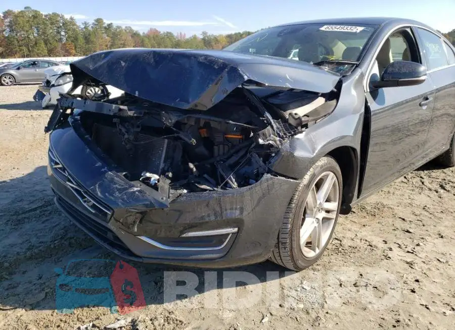 YV126MFK6F2332166 Photo# 9