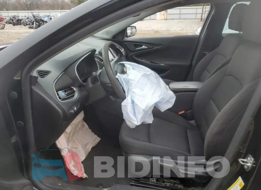 1G1ZB5ST3HF266216 Photo# 7