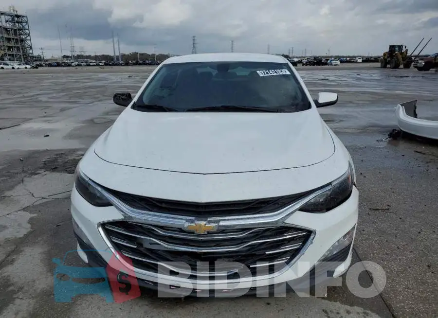 1G1ZD5ST3KF170572 Photo# 5