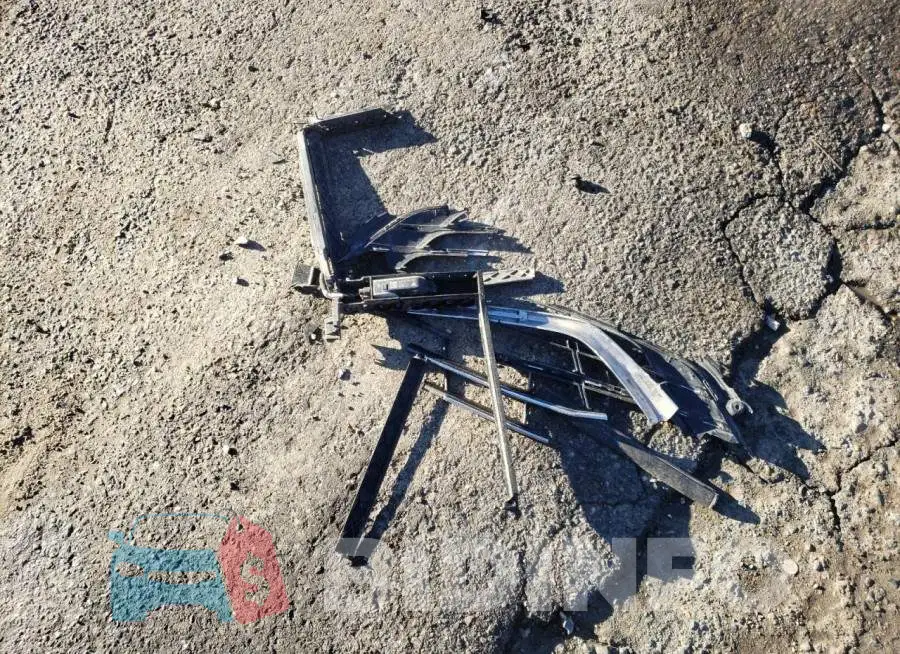 2GNAXMEV9J6122061 Photo# 13