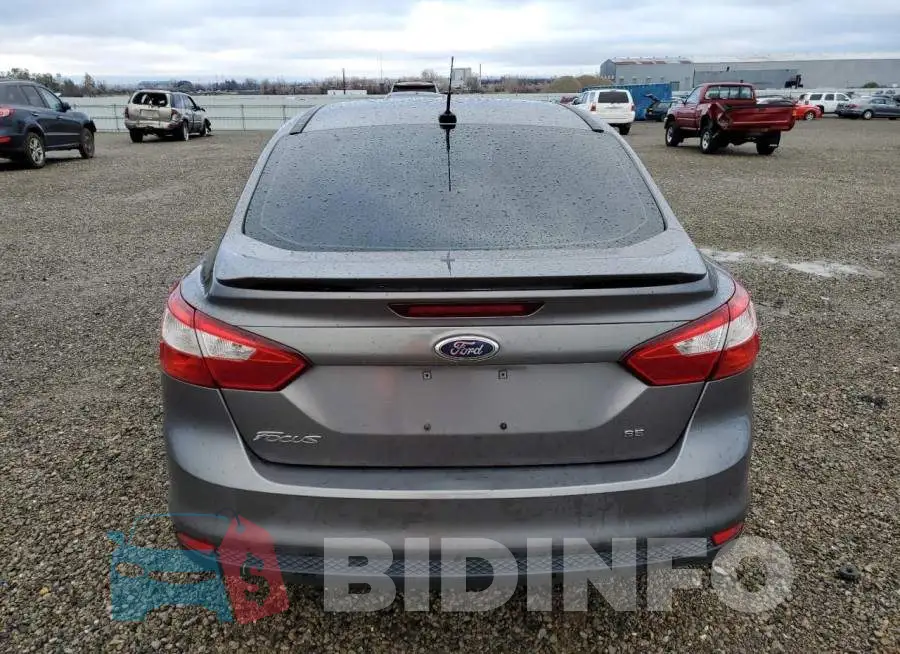1FADP3F22EL357960 Photo# 6